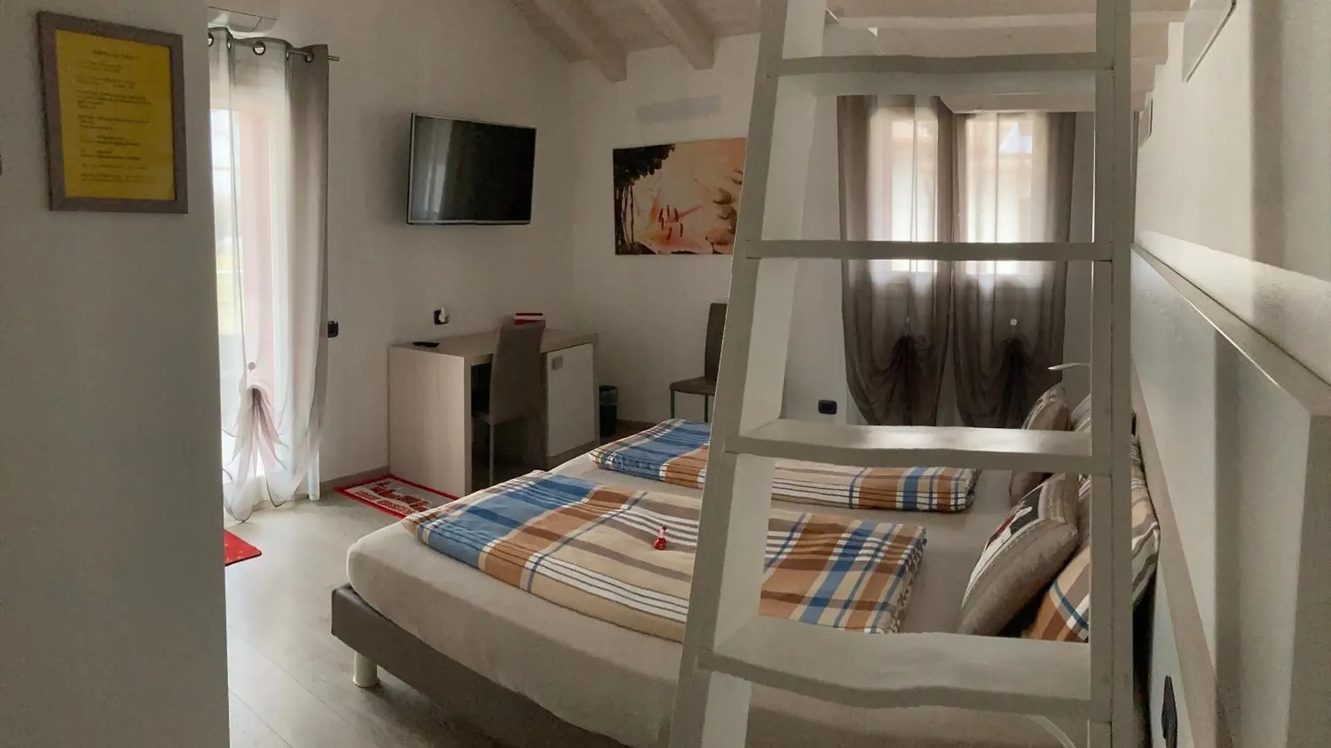 B&B Nuova Ostiglia Quinto Di Treviso 2*,  Italy