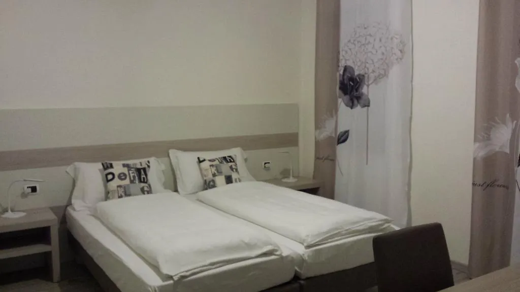 B&B Nuova Ostiglia Quinto Di Treviso 2*,
